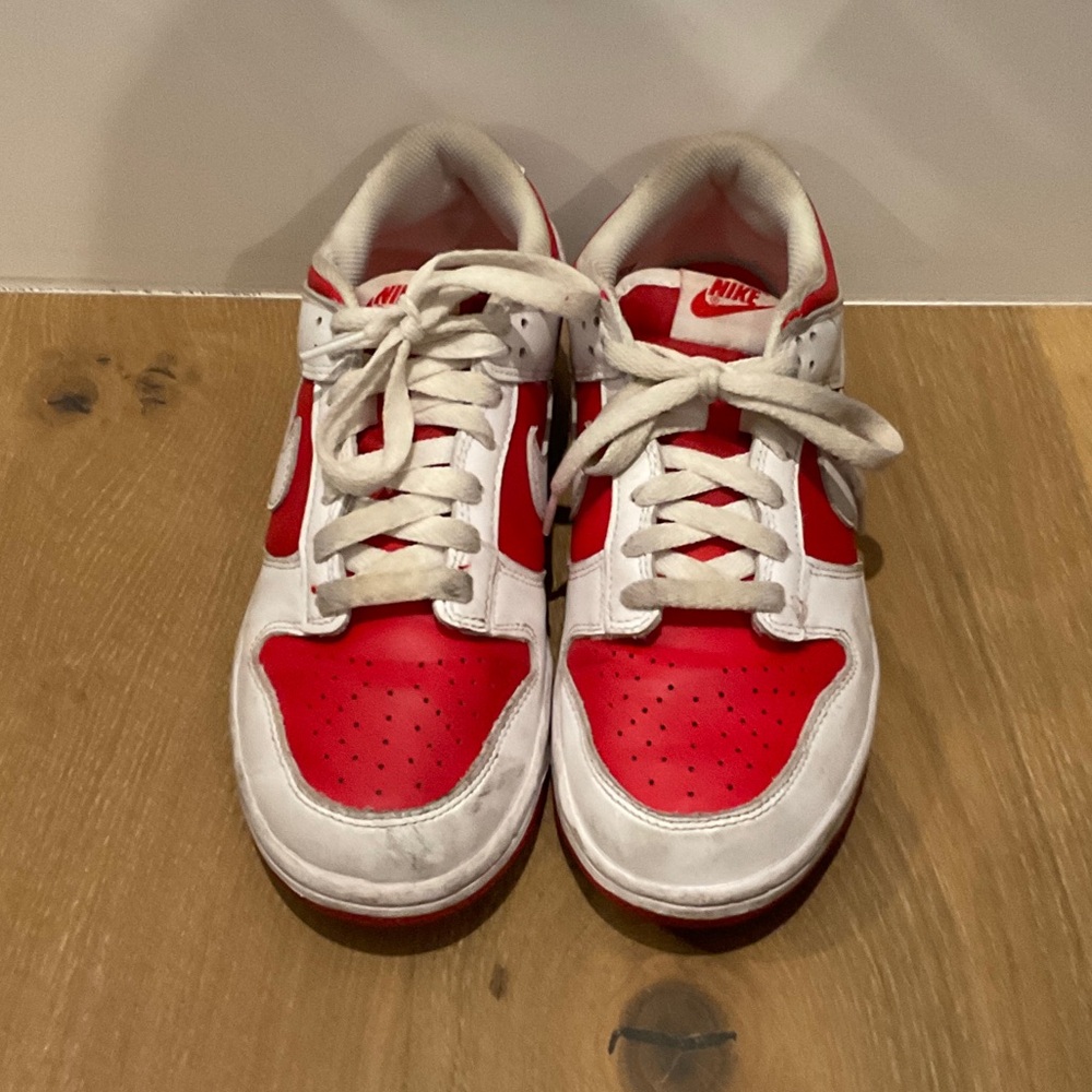 Nike Woman’s White and Red Low-Top Sneakers